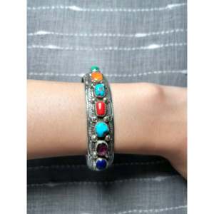 กำไลข้อมือเงินแท้ประดับพลอยหลากสี ดีไซน์ทันสมัย เครื่องประดับแฟชั่น - Product Image 5