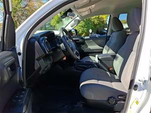 Camioneta Toyota Tacoma SR 2022 Usada en Excelentes Condiciones - Product Image 3