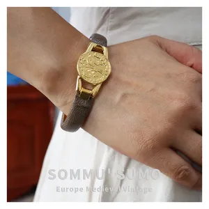 Europäischer amerikanischer Stil einfaches vielseitiges Kuehleder Öffnungs-Armband Vintage-Goldmünzen-Armband