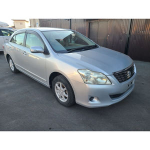 Berline confortable To-yota Premio d'occasion avec des caractéristiques modernes, une conduite fluide et une grande efficacité énergétique - Product Image 1