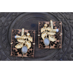 Bijoux en bois treanding fait à la main en laiton plaqué or pierre en bois boucles d'oreilles ethniques pour les filles et les femmes - Product Image 3