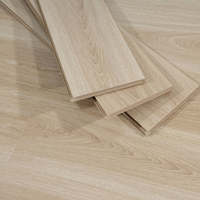 Plancher stratifié PVC gaufré hybride imperméable Classe 32 Classe 33 pour zones à fort trafic