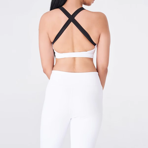Ensemble de yoga professionnel personnalisé de haute qualité pour femmes, 2 pièces, sans couture, avec impression de logo légère, meilleur design, motif uni - Product Image 5