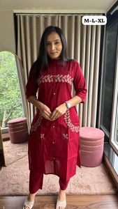 ชุดคุर्ติอินเดียทรงเอไลน์พร้อมกระเป๋า  งานฝีมือคุณภาพดี  ชุดพื้นเมืองทันสมัยสำหรับผู้หญิง เหมาะสำหรับใส่เที่ยวเล่น  ทำงาน  หรือไปงานปาร์ตี้  ไม่มีลายพิมพ์ - Product Image 3