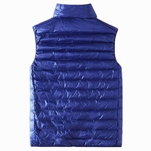 Chaqueta de Invierno Ligera con Capucha, Impermeable, Acolchada, Unisex, con Logotipo Frontal, Servicio OEM, Personalizable, para Uso Diario, Viajes y Actividades al Aire Libre - Product Image 3