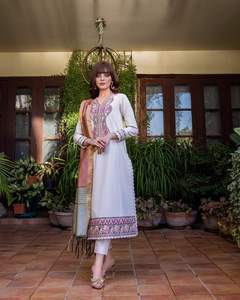 Collection de broderies édition de mariage de qualité robe lourde complète 0345 - Product Image 3