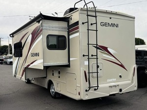 Venta en Subasta de Autocaravanas Usadas T-r-a-n-s-i-t 350 H/D 2019 de Techo Bajo Clase B - Product Image 2