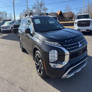 Mitsubishi Outlander SEL 2022 IMPECABLE - Product Image 1