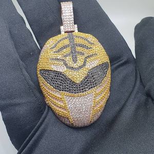 Bijoux Hip Hop de luxe pour hommes et femmes Pendentif en diamant Moissanite personnalisable avec placage de qualité supérieure Pendentif ou breloque à la mode - Product Image 1