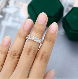 Banda de boda de moissanita de corte ovalado 3X5MM de oro para mujer, banda de eternidad completa, acentos de punta, ofertas increíbles, compromiso de cantidad a granel - Product Image 3