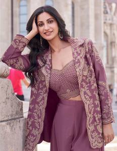 Conjunto de detalles de trabajo Kurtis con estampado de cuatro lados exquisito para mujer de rayón pesado de nuevo diseñador elegante para festivales y fiestas - Product Image 1