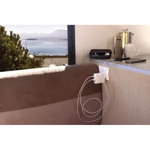 TravelCharge Pro Caricatore Sostenibile in ABS Kit di Gadget da Viaggio Ecologici - Product Image 2