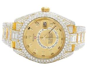 Montre pour homme plaquée or jaune 18 carats avec diamants moissanite brillants, design hip-hop glacé, mouvement à quartz fiable et s - Product Image 1
