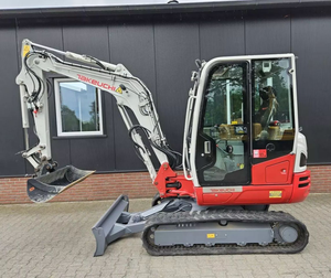 Mini-excavatrice Takeuchi TB235-2 d'occasion de haute qualité à prix avantageux, Takeuchi TB235-2 d'occasion de 3,7 tonnes prête à être expédiée - Product Image 1