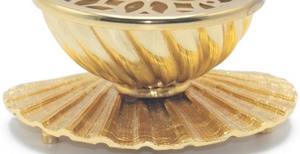 Brûleur d'encens de luxe plaqué or le plus vendu avec base décorative en forme de coquille, porte-encens en métal pour la décoration du Ramadan au Moyen-Orient - Product Image 6