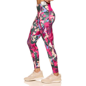 Leggings de yoga imprimés en 3D en tissu tricoté respirant pour femmes avec logo moyen Service OEM personnalisable pour l'entraînement en salle de sport - Product Image 3