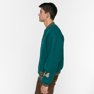 Blousons universitaires de haute qualité avec corps en laine et manches en cuir véritable, col montant long et fin, service OEM pour l'hiver - Product Image 2