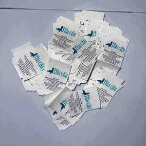 Etiquetas Tejidas Personalizadas de Poliéster (Plegado al Centro) - Etiquetas Ecológicas Lavables para Ropa, Impresión Digital, Corte Ultrasónico para Ropa y Calzado - Product Image 3