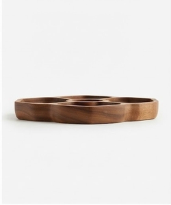 Bandeja de Servir en Forma de Flor de Madera de Acacia, Diseño Minimalista Hecho a Mano, Ideal para Fiestas - Product Image 6