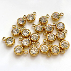Colgantes y dijes de moda de acero inoxidable 316L chapados en oro PVD de 14K y 18K personalizados DIY para la fabricación de joyas con dijes de diamantes de imitación para pulseras - Product Image 6