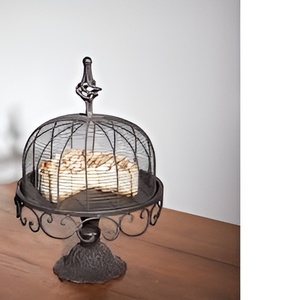 Vintage New Designer Metal <b>Cake</b> <b>Stand</b> <b>With</b> <b>Lid</b> Golden Color Metal Serving <b>Cake</b> <b>Stand</b> for Hotel Restaurant & Events - Product Image 6