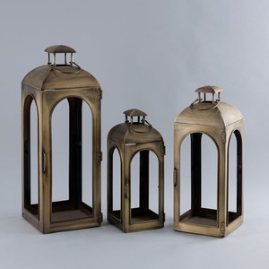 Bougeoir et lanterne en métal en fer romantique avec un beau design créatif antique pour le dîner et la décoration de la chambre - Product Image 1