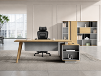 Chaise de bureau ergonomique à dossier haut en maille avec appui-tête réglable et repose-pieds rétractable pour espace de travail exécutif