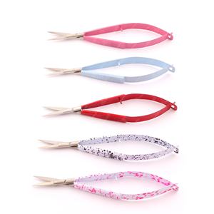 Vente en gros Mini ciseaux à cils Tondeuse à manucure en acier inoxydable avec ciseaux à ressort pour la coupe des cils des sourcils Marque privée - Product Image 1