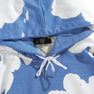 Vêtements de haute qualité OEM Basics pour hommes Sweats à capuche imprimés avec logo personnalisé Vêtements de plein air pour hommes Sweats à capuche imprimés - Product Image 4