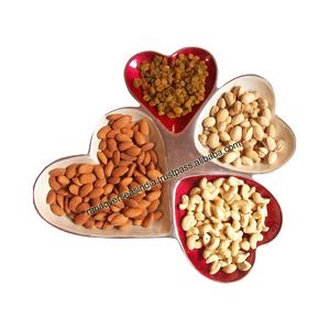 ถาดเสิร์ฟขนมและขนมขบเคี้ยวรูปหัวใจมีสี่ช่องสำหรับงานเลี้ยงงานแต่งงานที่บ้าน - Product Image 3