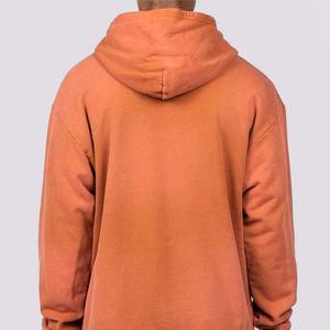 Sweat à capuche uni unisexe personnalisé avec poche kangourou Design solide pour l'hiver et les tenues décontractées Technique teinte - Product Image 4