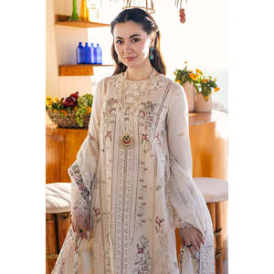 QALAMQAR Ensemble 3 pièces : Chemise brodée, Dupatta en mousseline imprimée et Pantalon pour Printemps/Été - BIC-4652 - Product Image 2