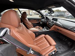 BMW M4 3L I-6 Gasolina, Tracción Trasera, Convertible Automático - Product Image 3