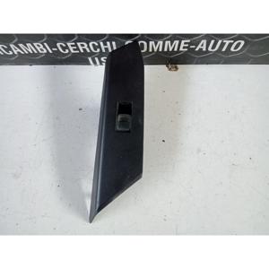 Panneau de boutons avant droit pour Toyota Rav4 (18>) 848100D030 - Product Image 4