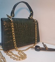 Sac à bandoulière mini en cuir véritable de luxe Anwar Enterprises avec chaînes, boutons et rivets – Vente en gros
