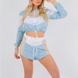 Ensemble court coupe-vent à capuche pour femme, taille personnalisée/couleur imprimée, ensemble court coupe-vent à sublimation - Product Image 5