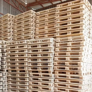 Paletas de madera Euro EPAL duraderas en stock, listas para exportación con envío a todo el mundo, diseñadas para mayor resistencia, seguridad y uso a largo plazo. - Product Image 1