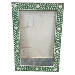 Cadre de miroir en incrustation d'os conçu sur mesure pour la décoration murale florale indienne par l'artisanat du croissant - Product Image 1