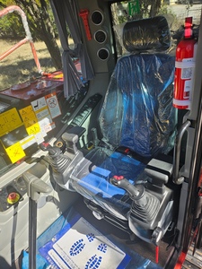 Excavadora de cadenas RH80E de 3 toneladas con 110 kW de potencia, capacidad de cazo de 0.12 m³ y alta potencia de excavación - Product Image 2
