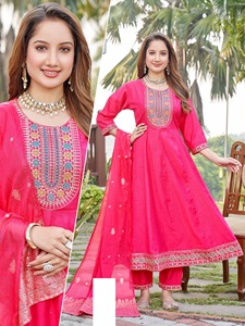 Handmade Vetican Ghera <b>kurti</b> with Banarasi Dupatta for Elegant Festive Wear for Bridesmaid Wedding & Evening Party - Product Image 3