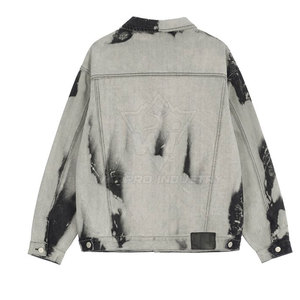 Chaqueta de invierno para hombre con diseño audaz, forro acolchado, estilo urbano moderno, ideal para el atuendo diario de invierno. - Product Image 2