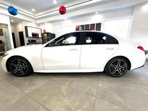 Prístino limpio 2022 Mer-cedes-Benz Clase C - Product Image 2