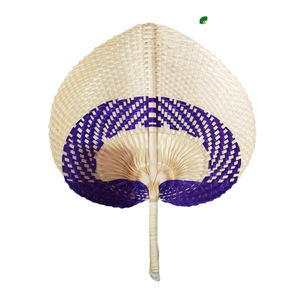 Abanico de bambú natural al por mayor a precio barato con diversos diseños únicos de Vietnam 99GD - Product Image 1