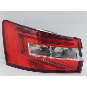 LUZ DE FRENO TRASERA IZQUIERDA SKODA Superb Serie (3V3) 3V9945207 DCZA (15>) - Product Image 1