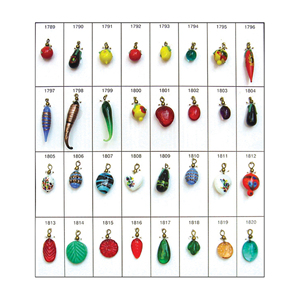 Perles de verre pendantes en forme de fruit au design unique pour la fabrication de bijoux - Product Image 1