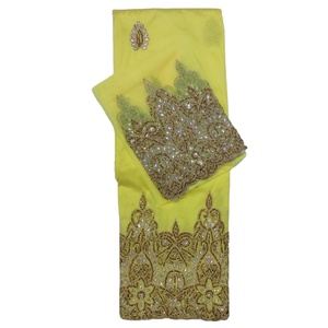 Hermoso borde empedrado con cuentas amarillas, piedras de cristal adornadas, tela de envoltura de George indio de alta calidad, diadema africana - Product Image 1