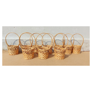 Bolso de jacinto de agua tejido a mano con flor de tela, forro de algodón, bolso elegante y sostenible para damas del proveedor de Vietnam - Product Image 2