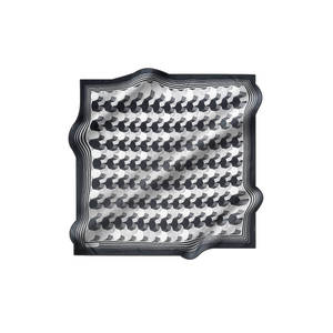 Écharpe carrée en soie noire et blanche avec motif géométrique - Product Image 2