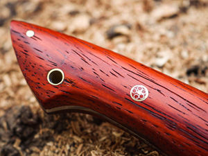 Couteau de chef professionnel en acier damas fait main Couteaux de cuisine à manche en bois avec couverture en cuir Fait à la main - Product Image 2