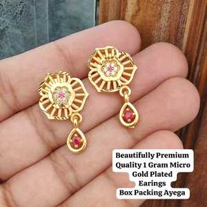 Hermosos pendientes microchapados en oro de un gramo de calidad superior para mujer, perfectos para ropa de fiesta informal y formal - Product Image 3
